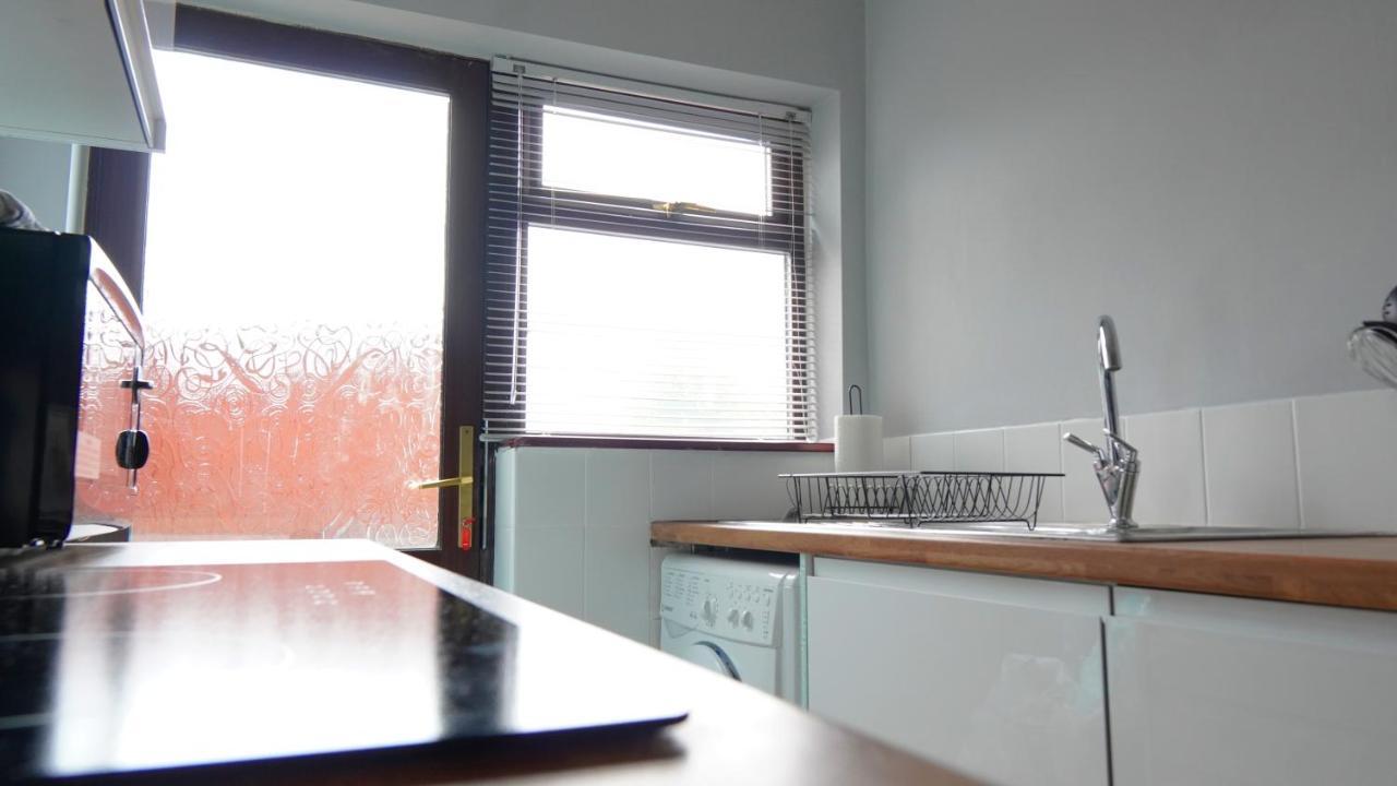 Portobello House - Four Bedroom House Perfect For Contractors - Sleeps 6 - Free Parking Wolverhampton Exterior foto