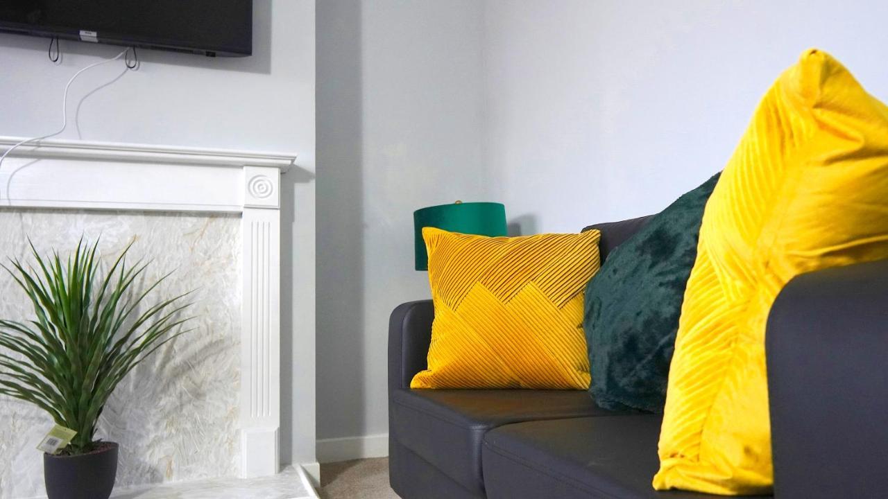 Portobello House - Four Bedroom House Perfect For Contractors - Sleeps 6 - Free Parking Wolverhampton Exterior foto