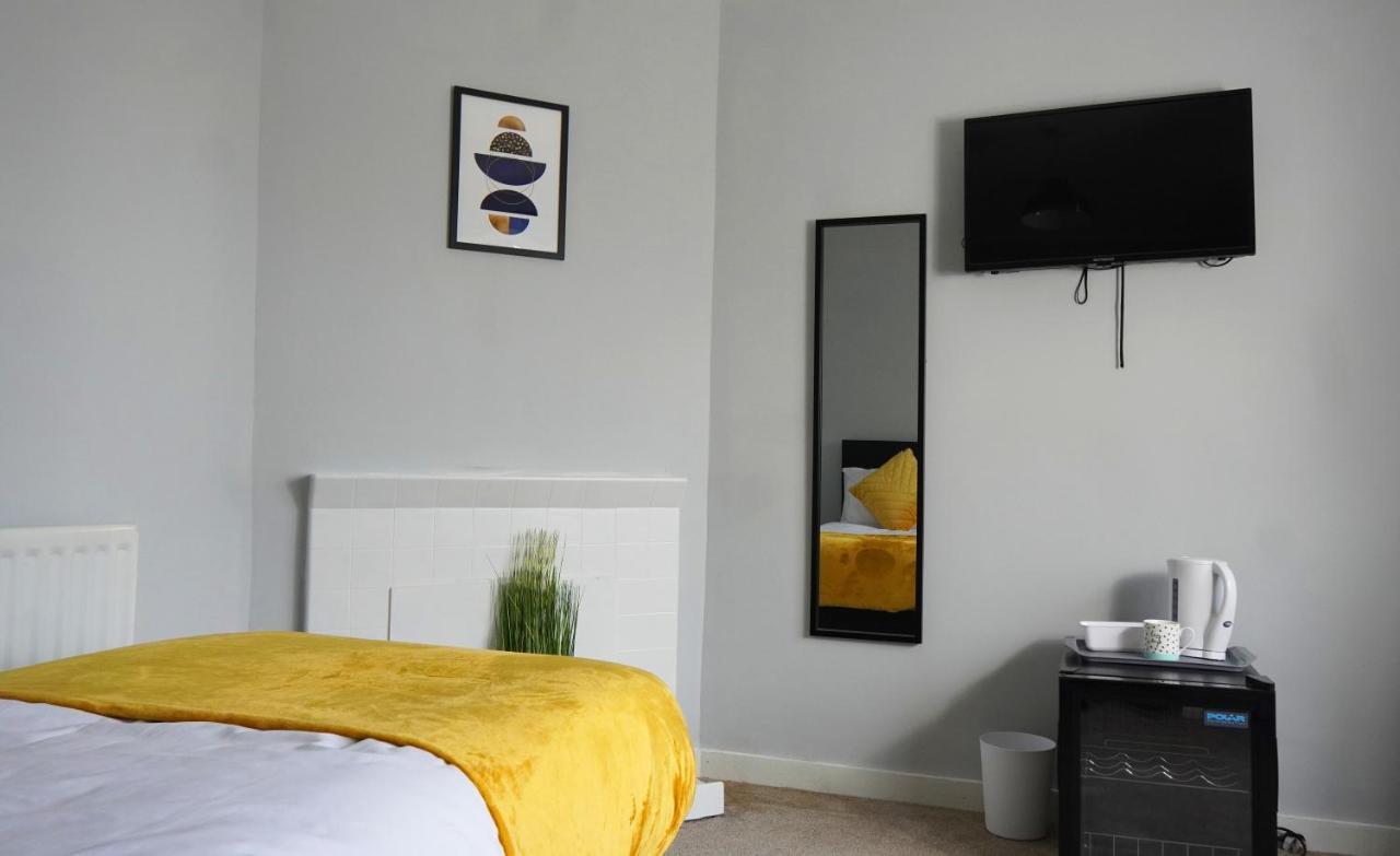 Portobello House - Four Bedroom House Perfect For Contractors - Sleeps 6 - Free Parking Wolverhampton Exterior foto
